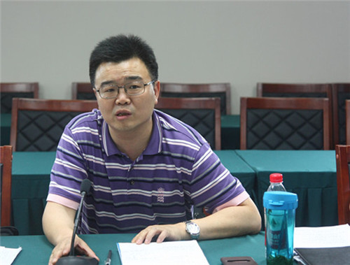 学校召开2016年研究生招生工作总结会-四川外